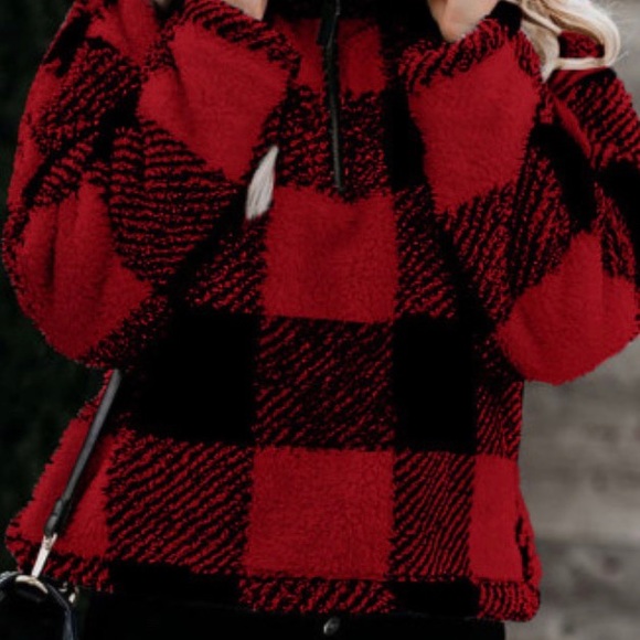 Cozy soft plaid pull over - Picture 3 of 11